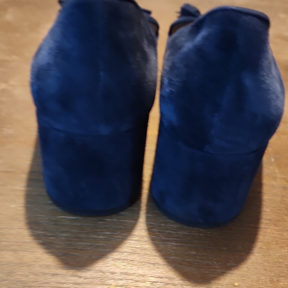 Elegant Navy Suede Women's Heels - Picture 5 of 5